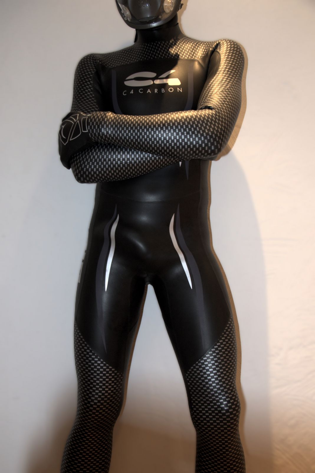 Nouvelle combi d'apnée ;-)
Mots-clés: néoprène combinaison triathlon apnée masque gants wetsuit