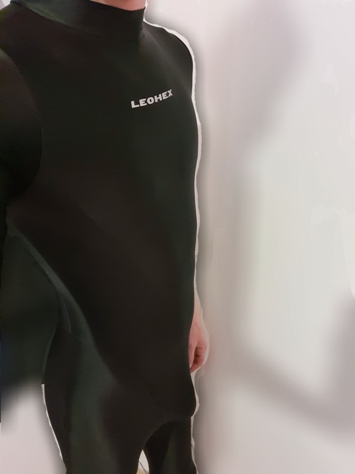 Leohex lycrasuit 
Une de mes combinaison favorite, tester dans la boue et dans un étang   sensation incroyable 
Mots-clés: Lycra spandex leohex lycrasuit